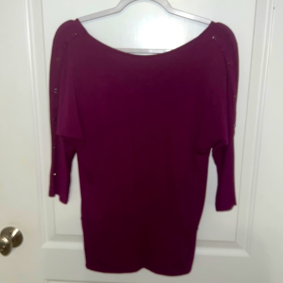 White House Black Market 3/4 Button accented sleeve top - Picture 2 of 5